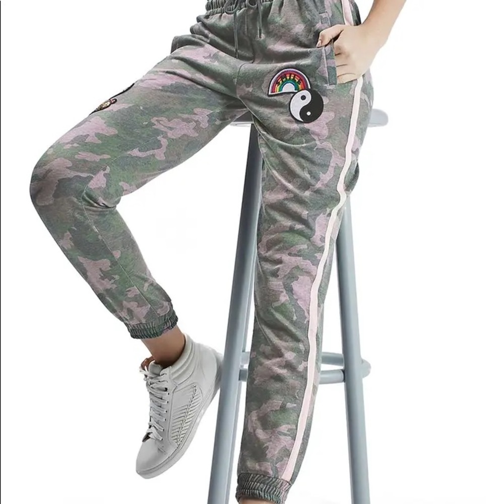Topshop Badged Camo Print Joggers Size 6